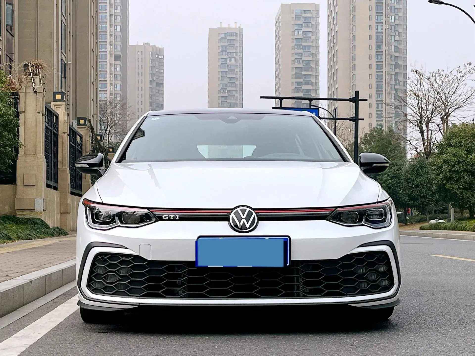 2023 VOLKSWAGEN GOLFGTI thumbnail 2