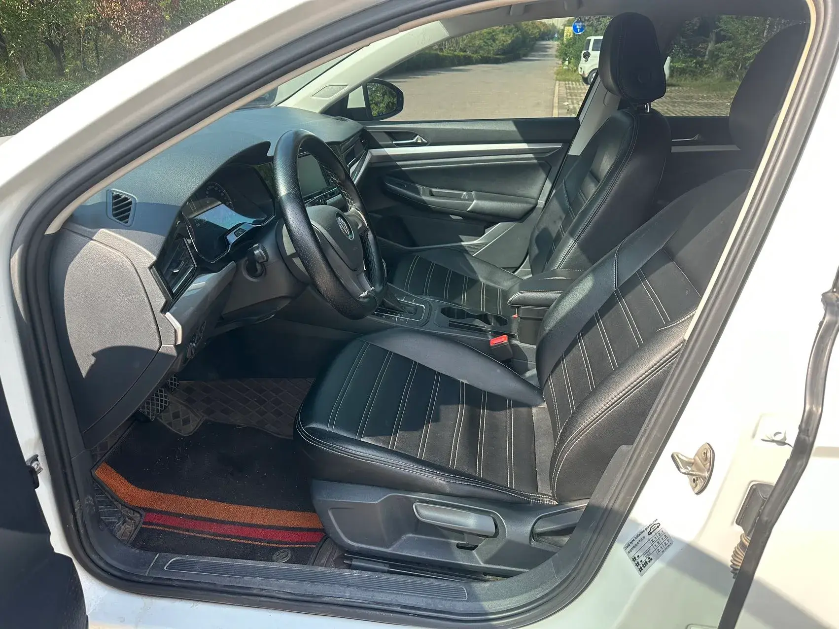 2019 VOLKSWAGEN BORA thumbnail 3