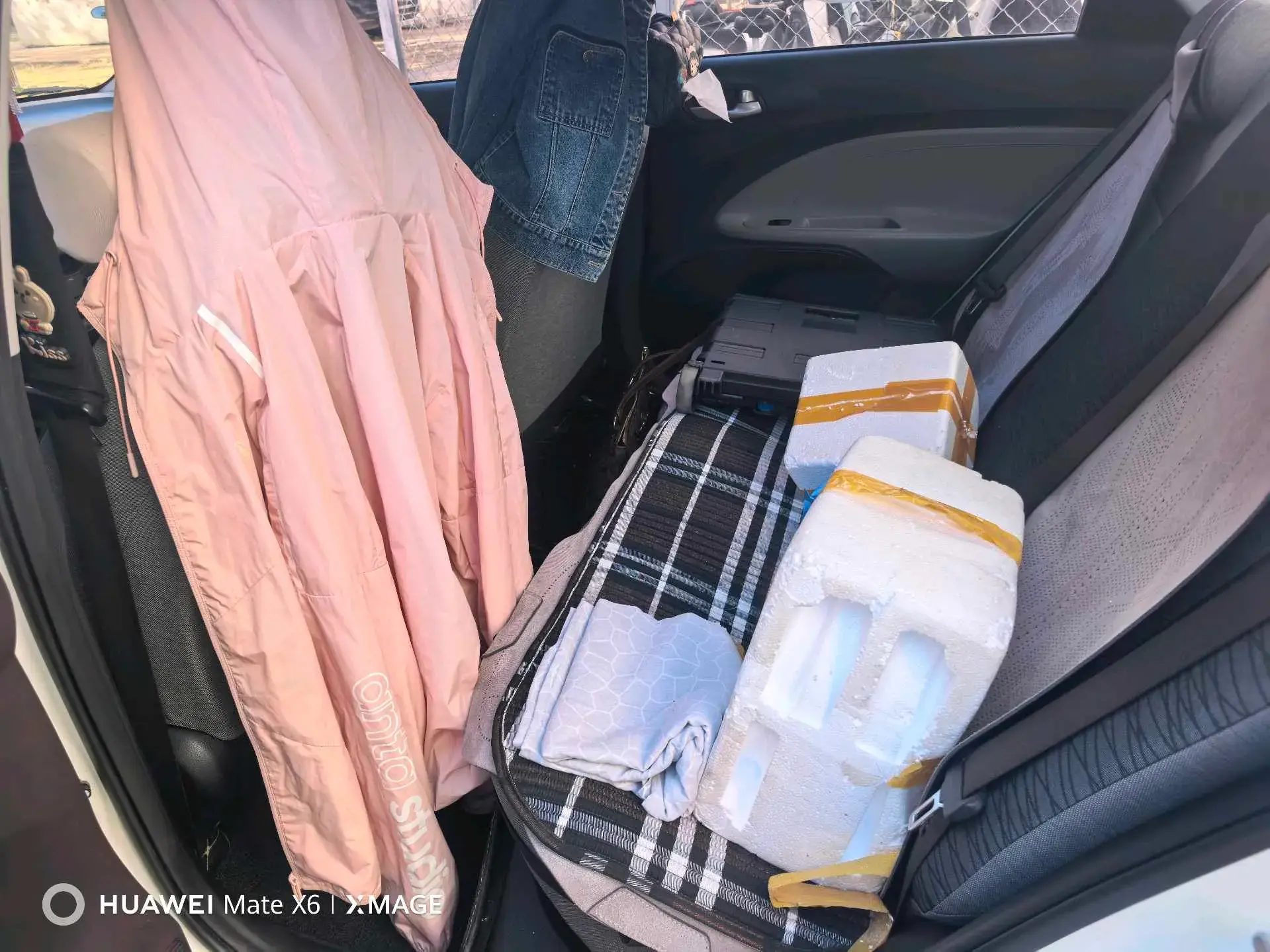 2020 KIA PEGAS thumbnail 4