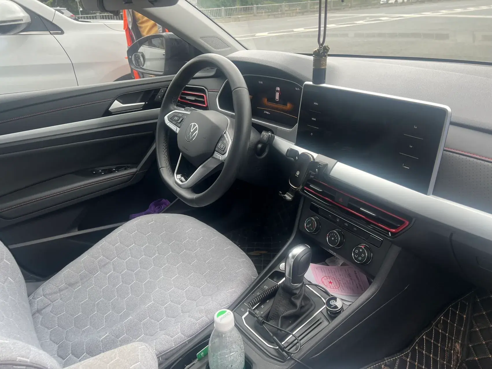 2023 VOLKSWAGEN LAVIDA thumbnail 3