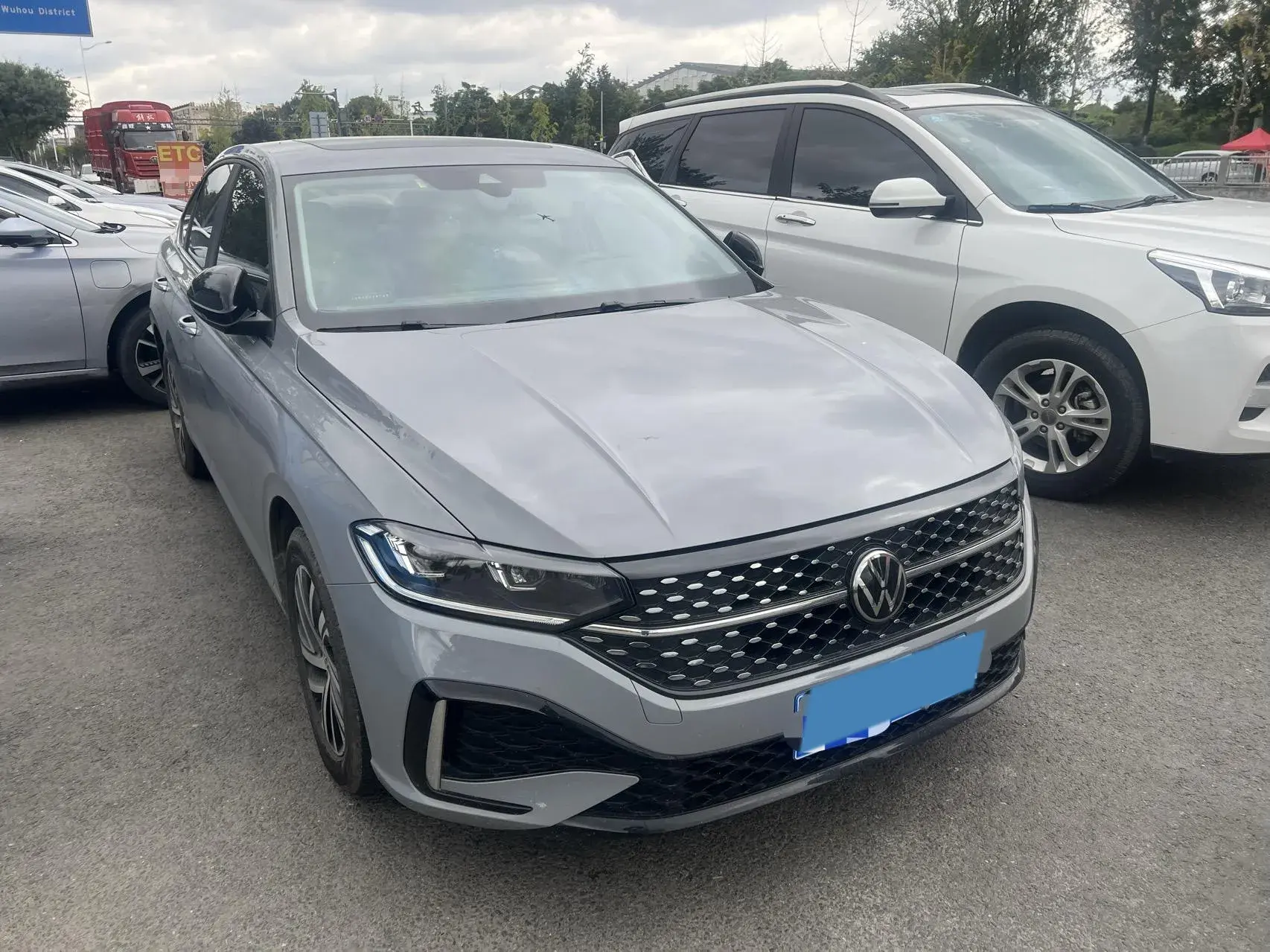 2023 VOLKSWAGEN LAVIDA thumbnail 2