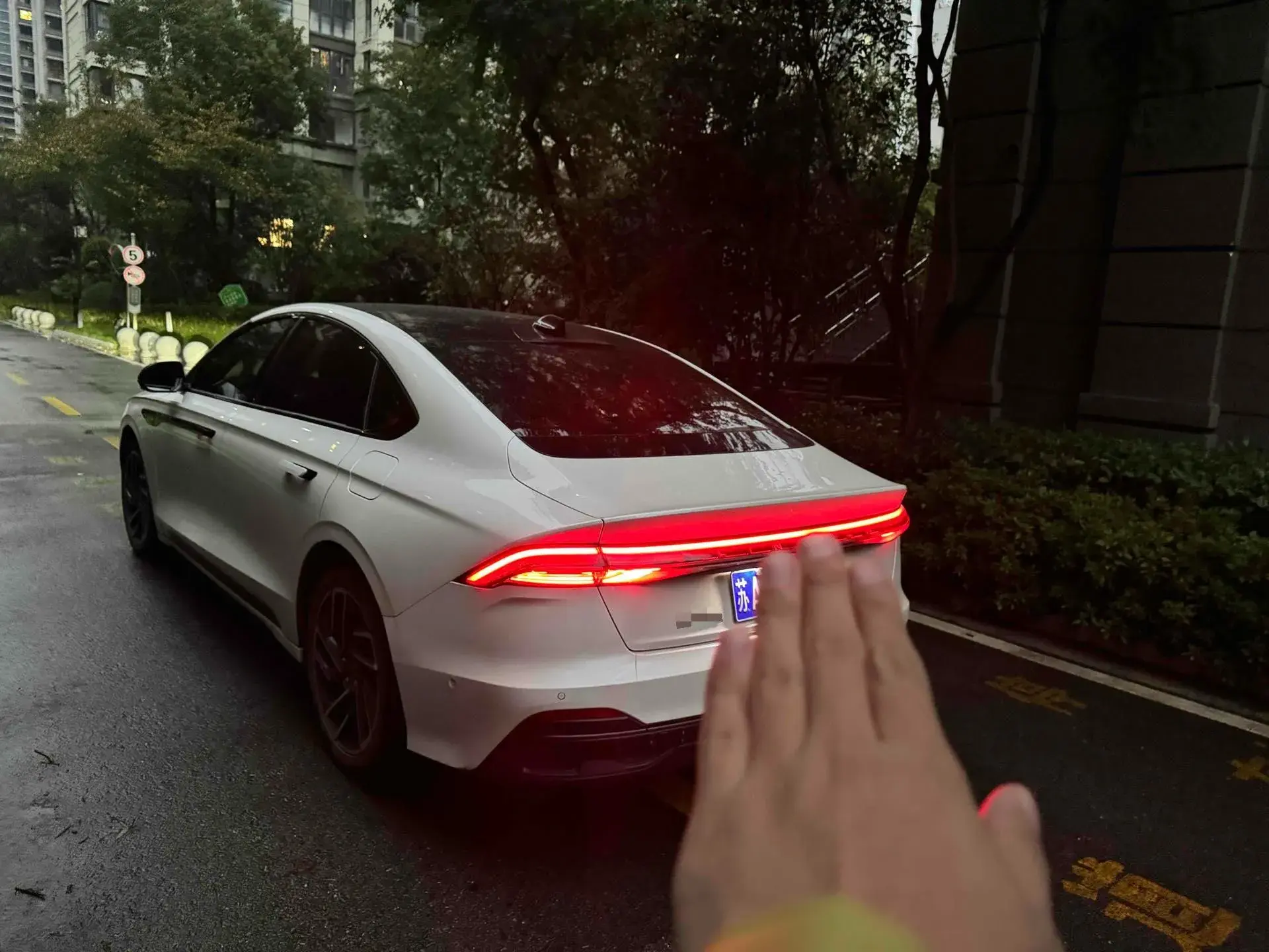 2022 LINCOLN Z thumbnail 4