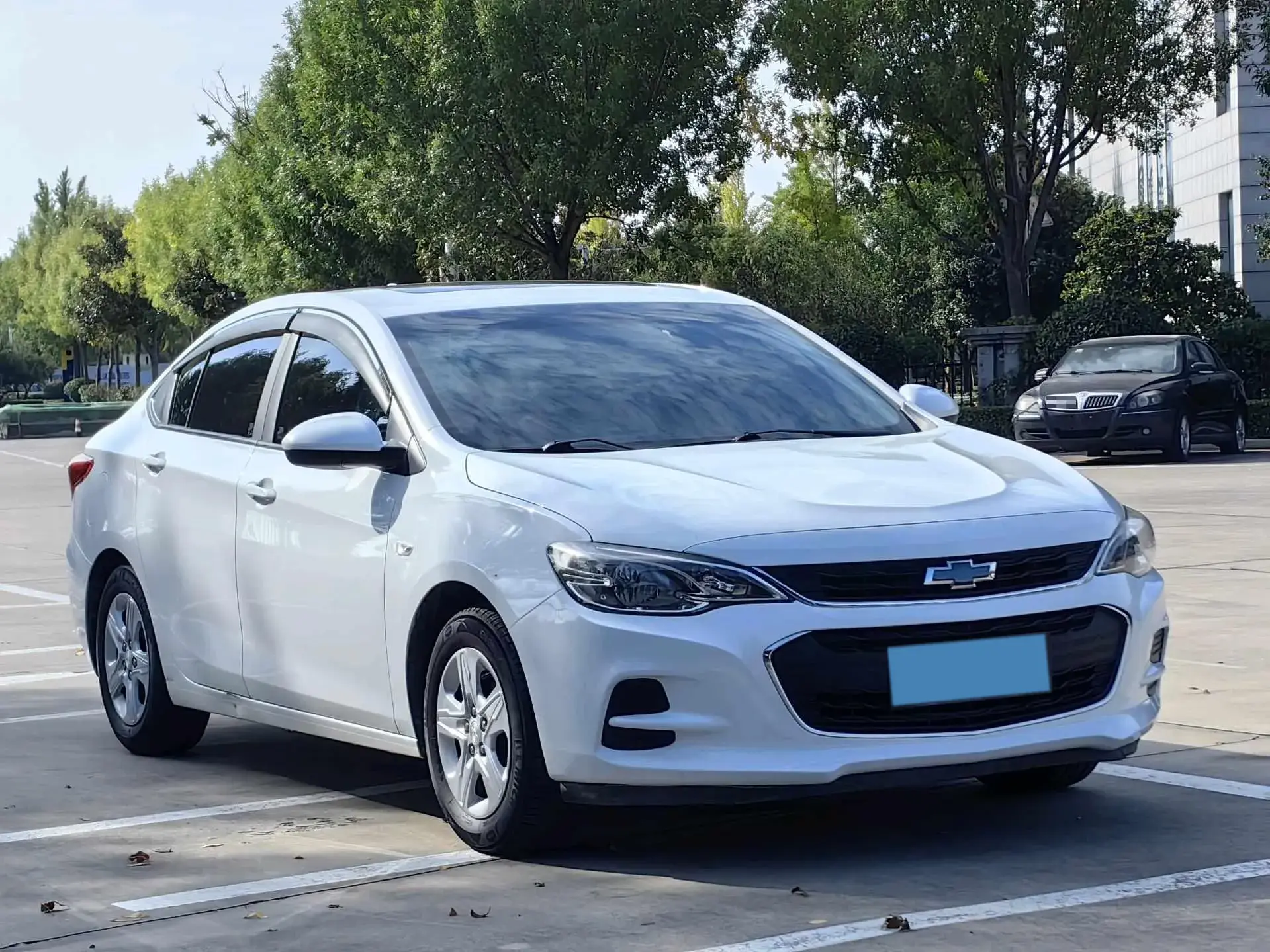 2019 CHEVROLET CAVALIER thumbnail 3