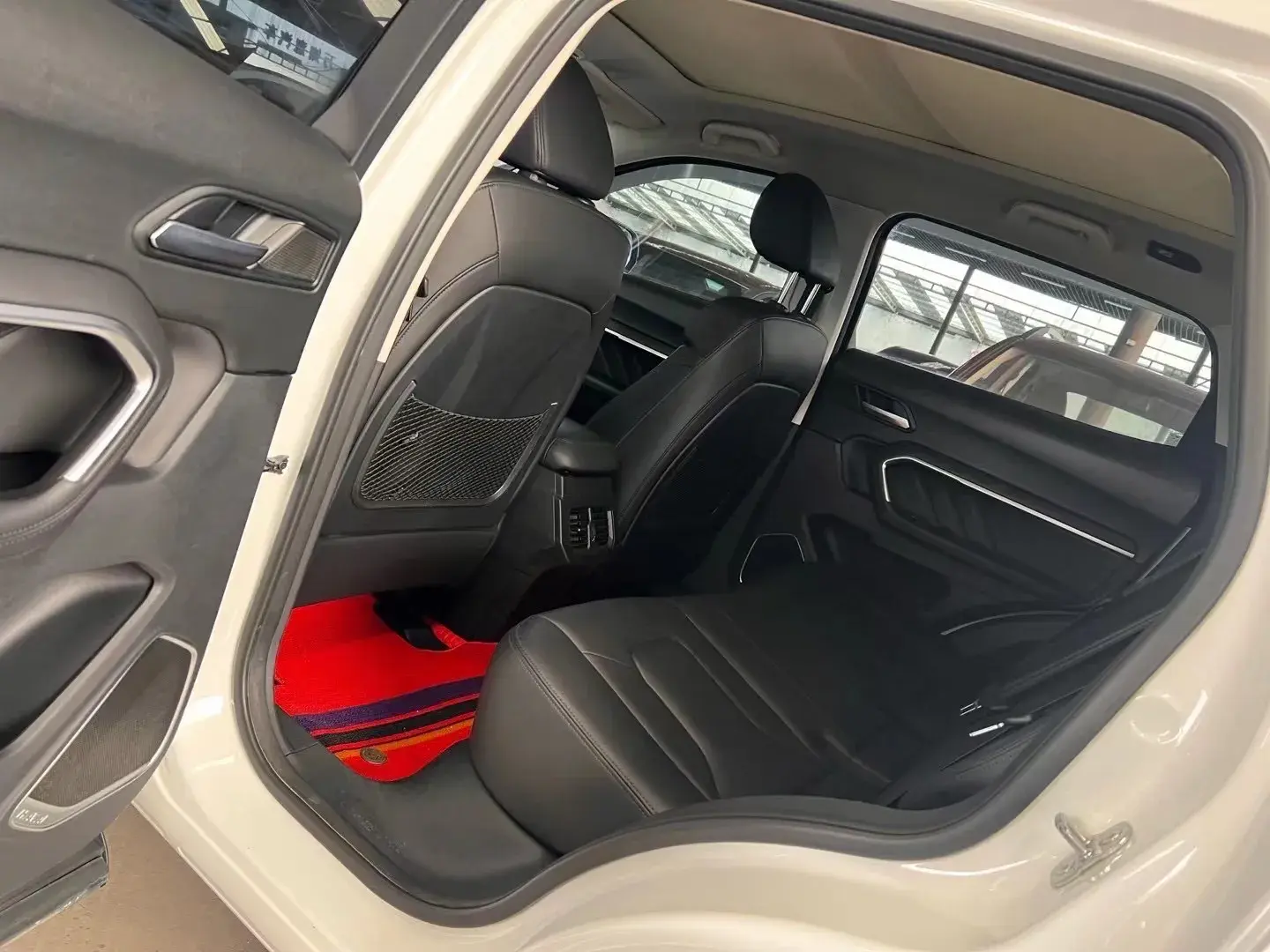 2017 HAVAL H6 thumbnail 4