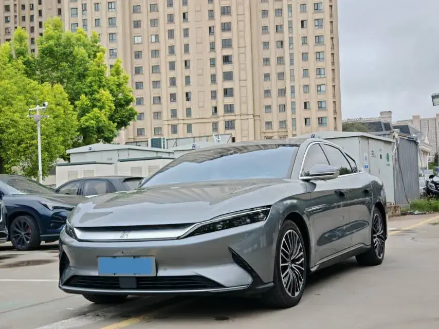 2020 BYD HAN view 1
