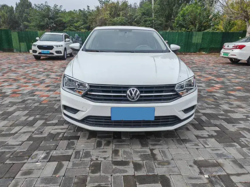 2019 VOLKSWAGEN BORA thumbnail 2