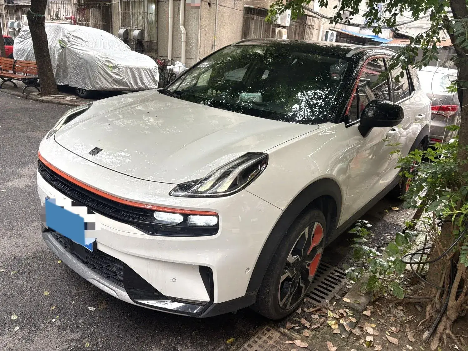 2020 LYNK&CO 06 view 1
