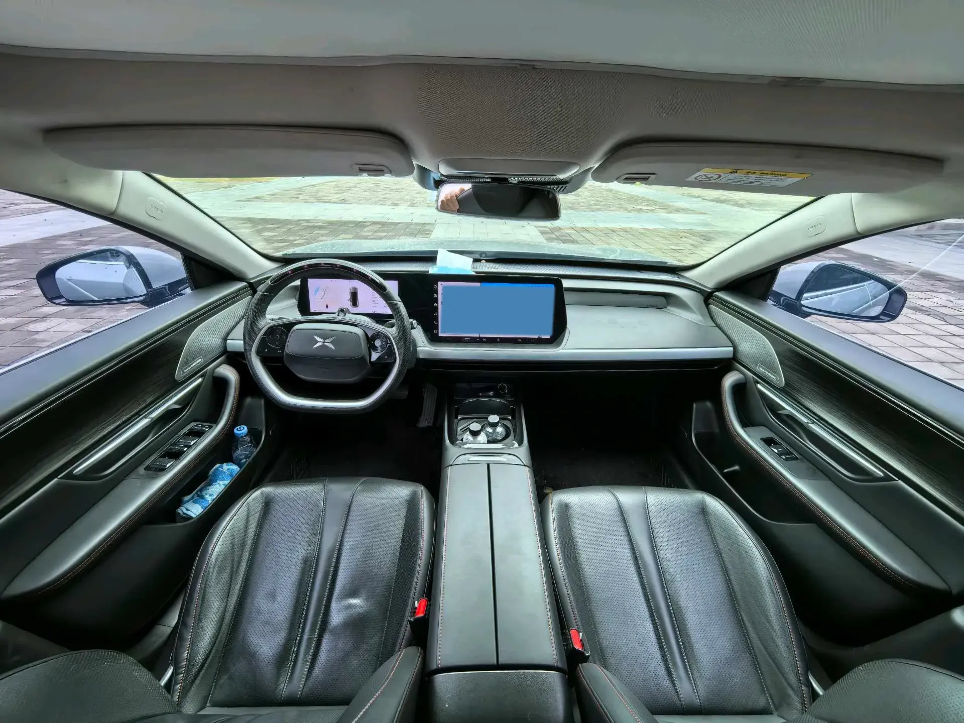 2020 XPENG P7 thumbnail 4