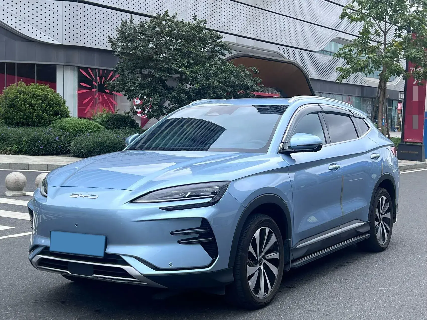 2023 BYD SONG view 1