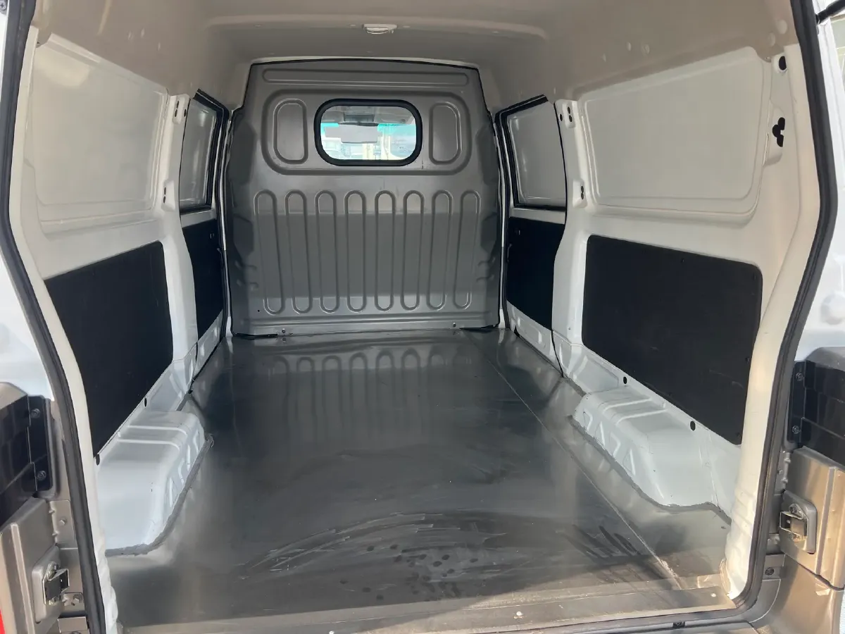 2024 SRM Little Sea Lion X30 1.5L 110HP L4 5MT,autocango,china used car exporter,china ev exporter,chinese used car exporter,chinese used ev exporter