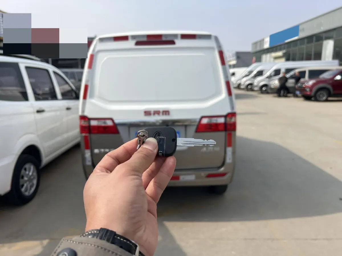 2024 SRM Little Sea Lion X30 1.5L 110HP L4 5MT,autocango,china used car exporter,china ev exporter,chinese used car exporter,chinese used ev exporter