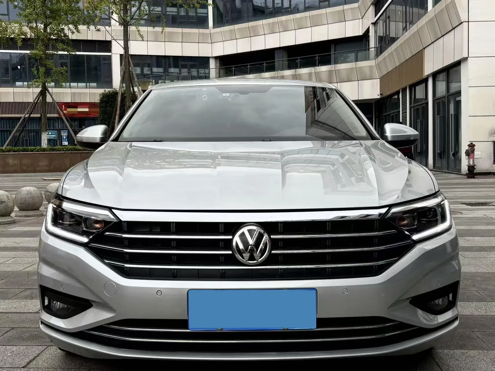 2021 VOLKSWAGEN SAGITAR thumbnail 2