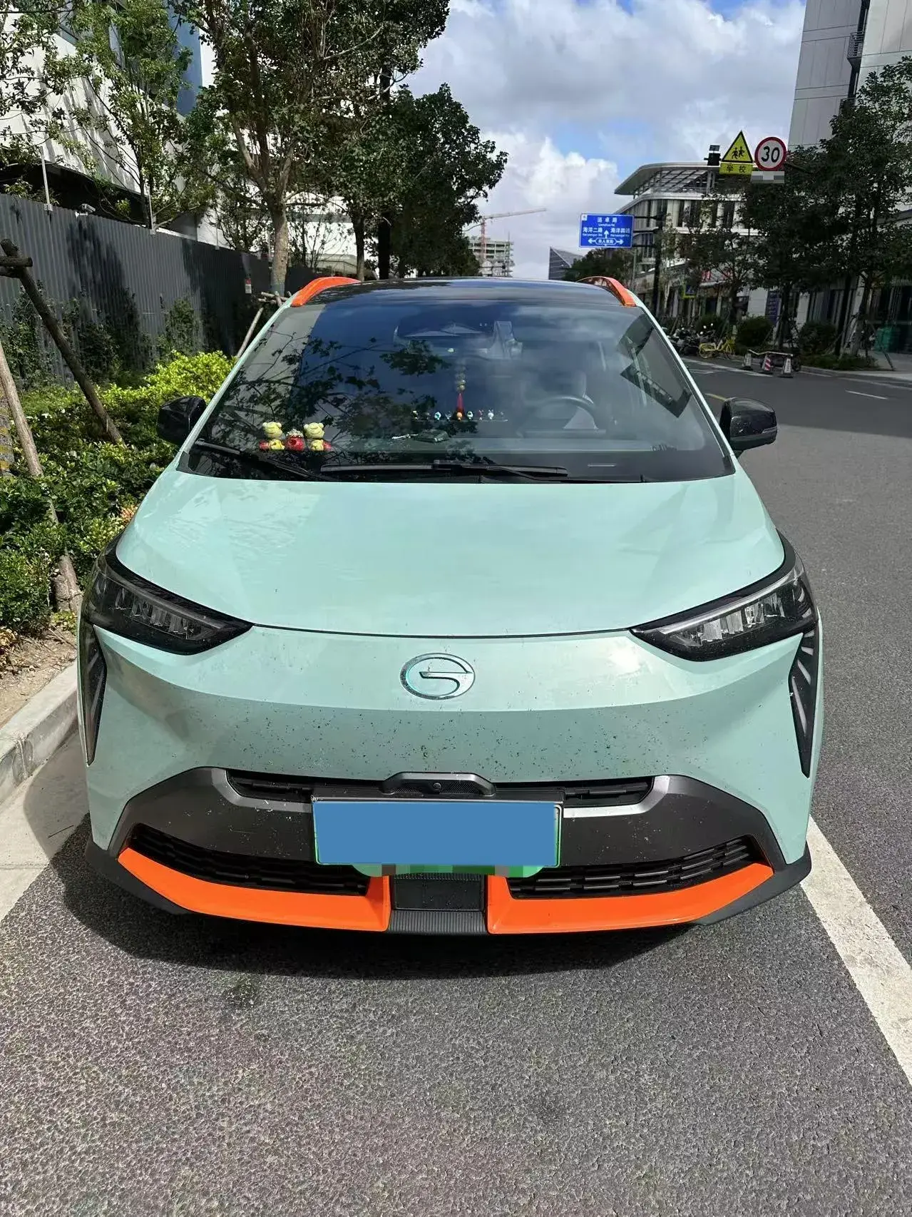 2022 AION Y thumbnail 4