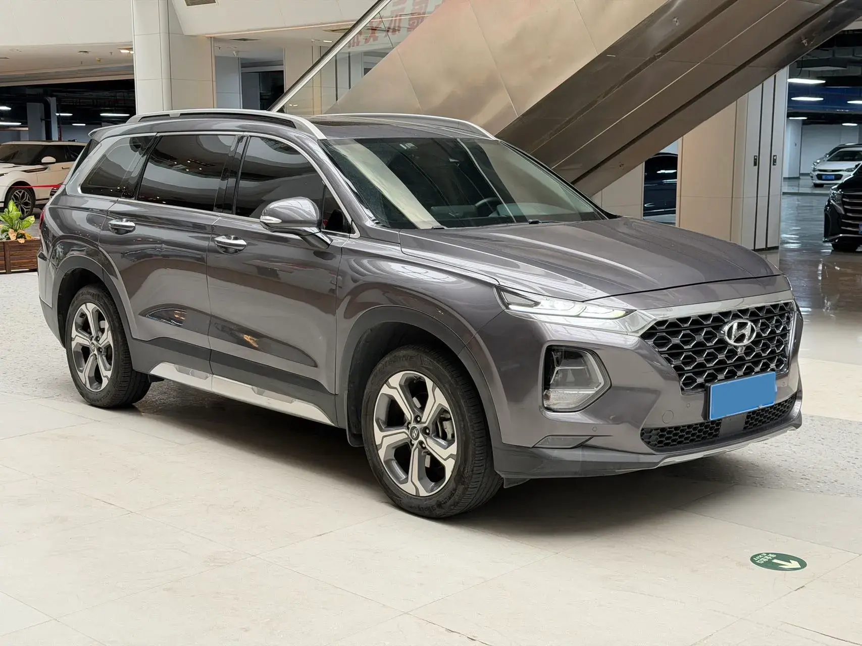 2021 HYUNDAI CUSTO thumbnail 3