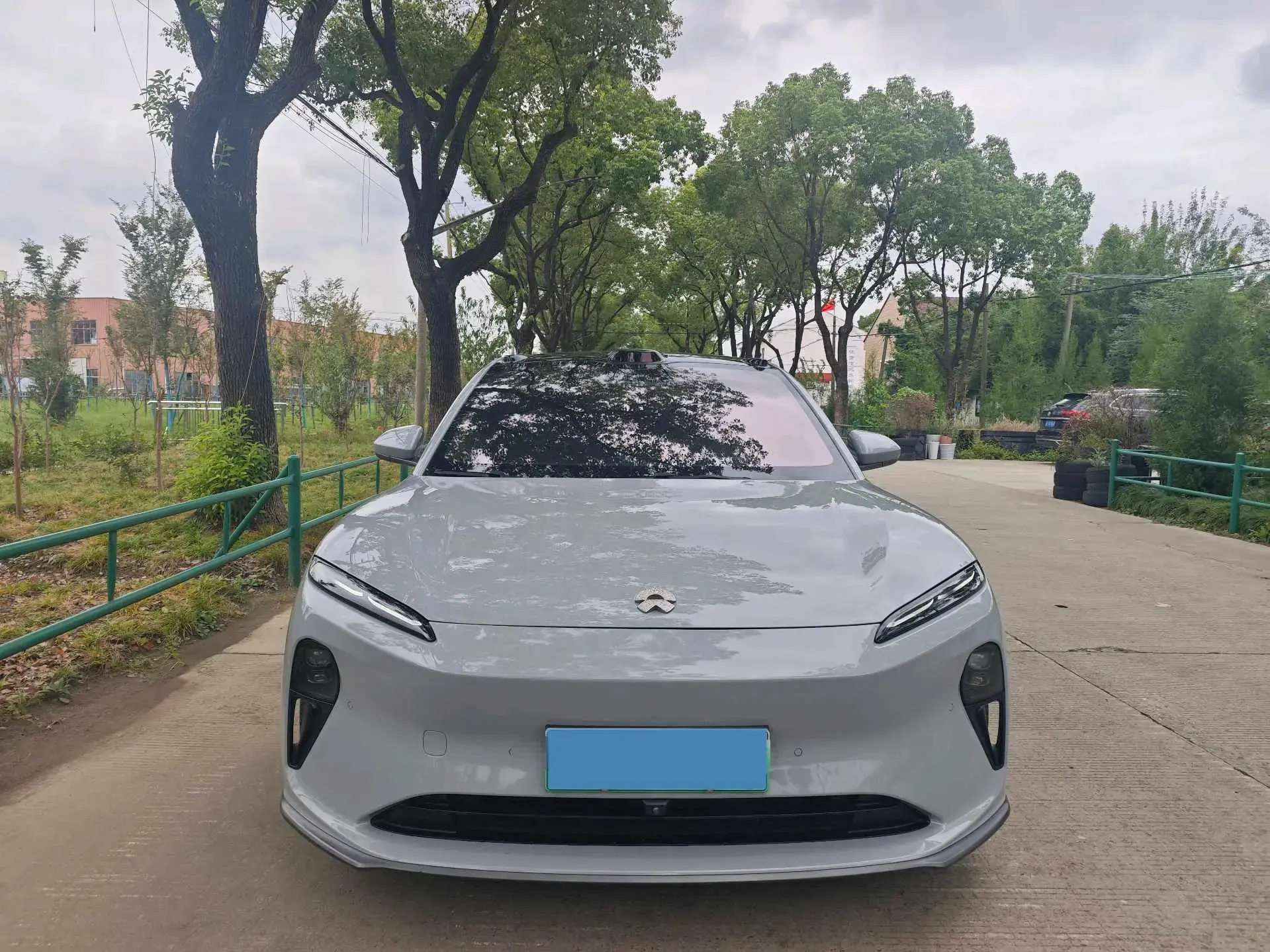 2022 NIO ET5 thumbnail 2