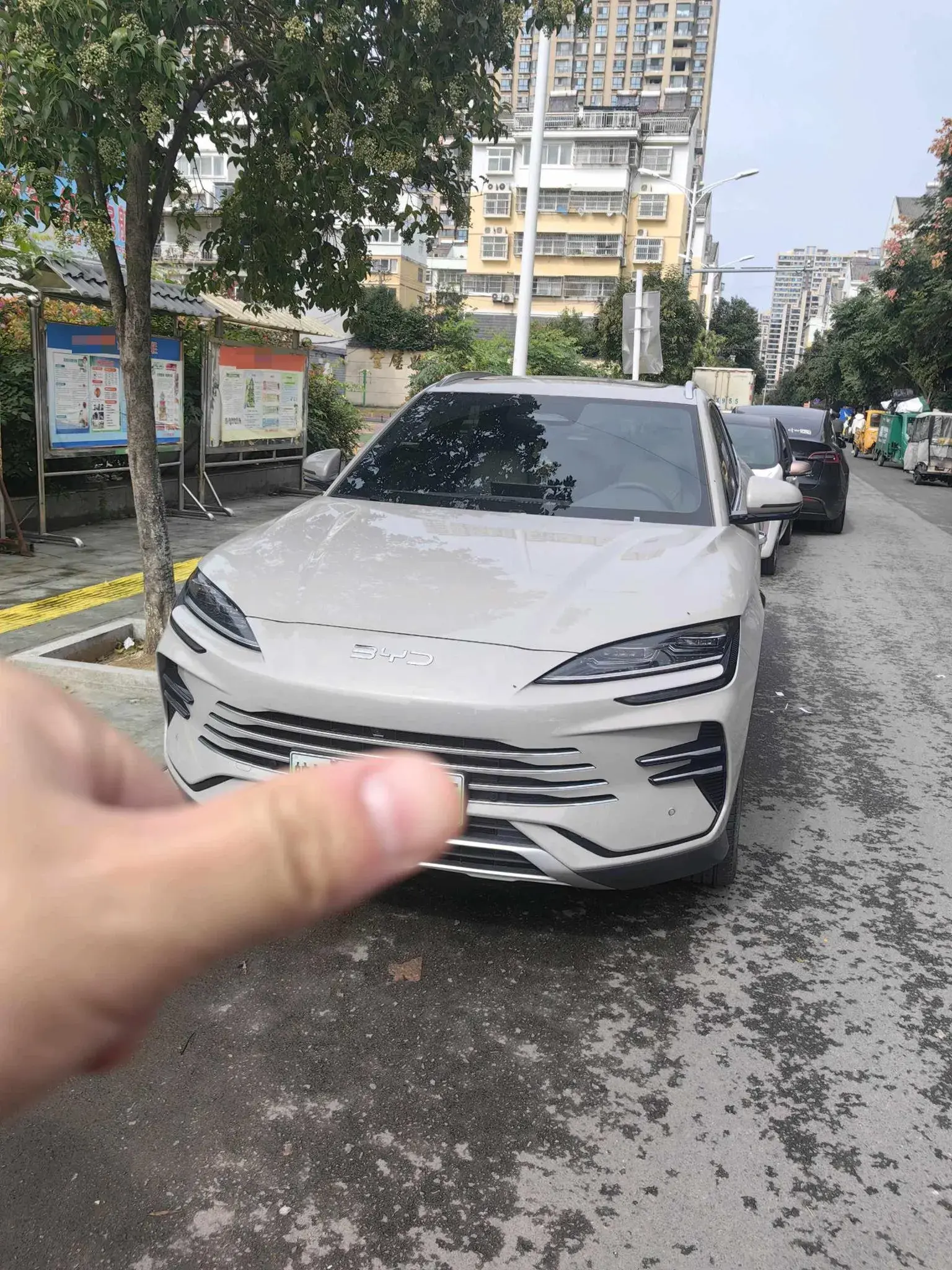 2025 BYD SONG view 1