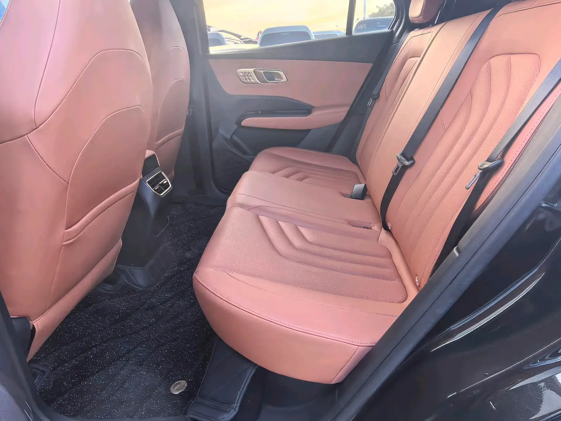 2023 NETA X thumbnail 4