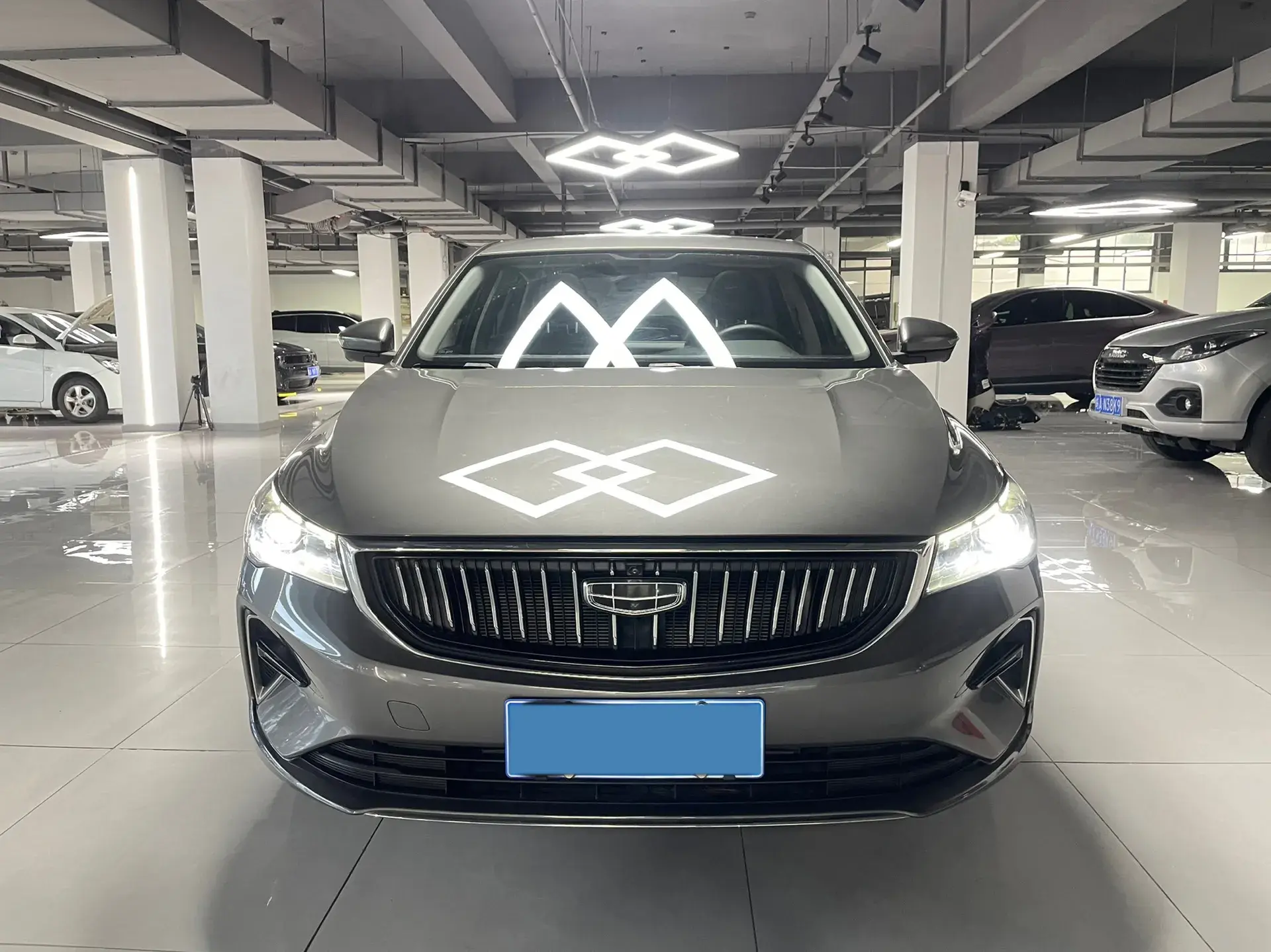 2022 GEELY EMGRAND thumbnail 2