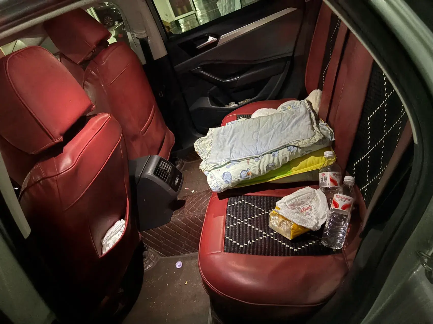 2021 VOLKSWAGEN SAGITAR thumbnail 3