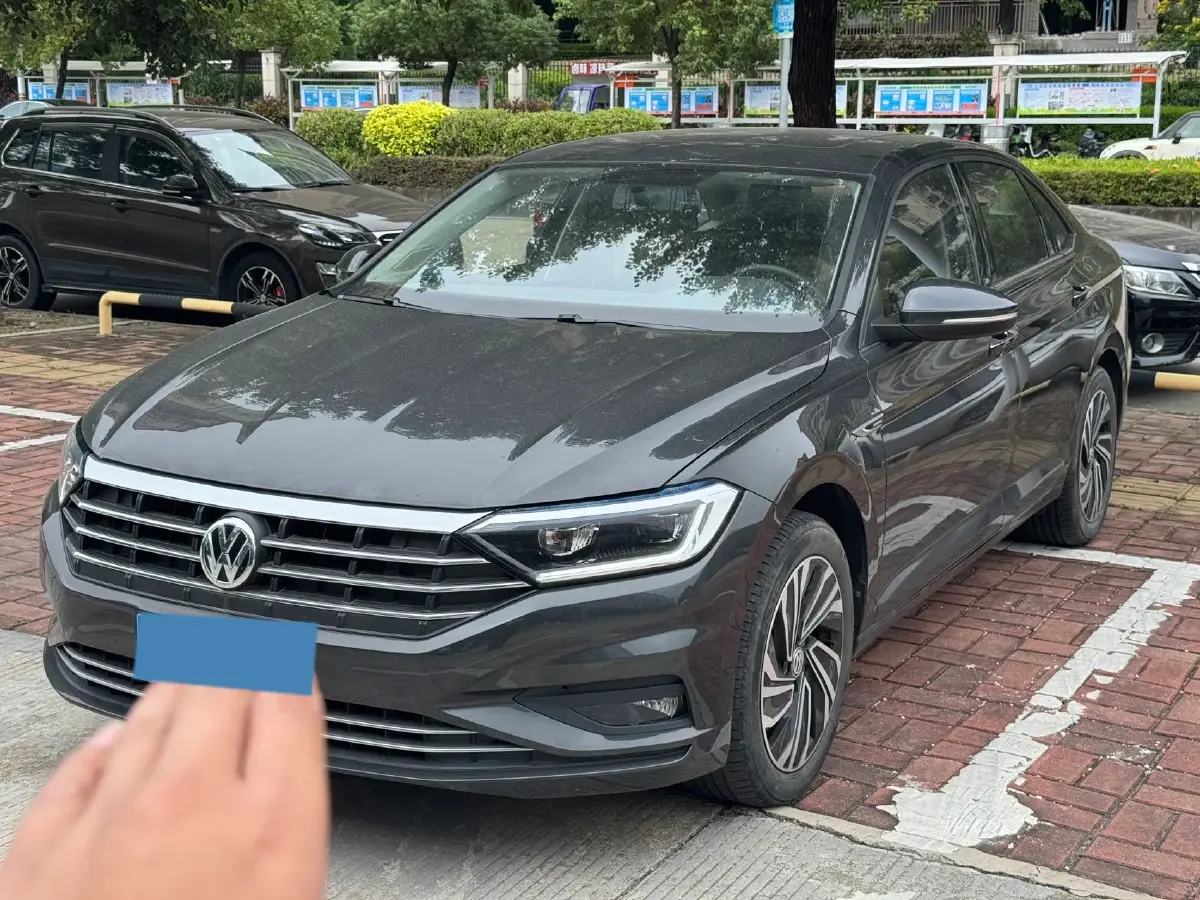 2021 Volkswagen Sagitar 1.4T 150HP L4 7DCT