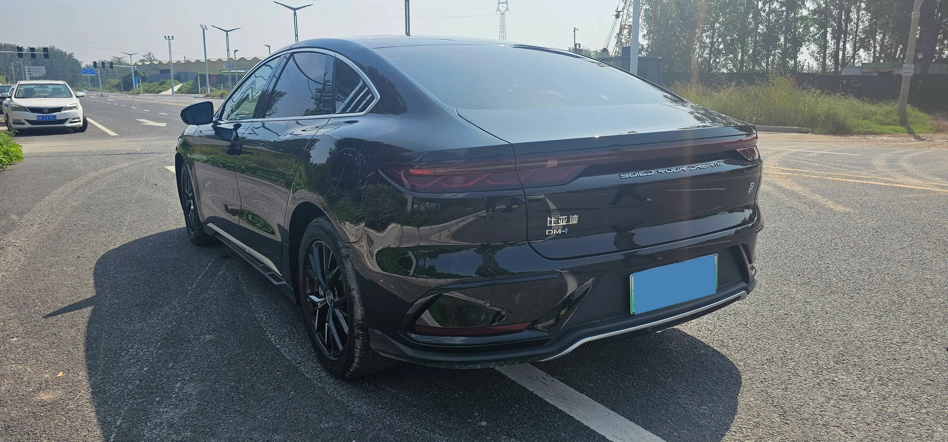 2024 BYD HAN thumbnail 4