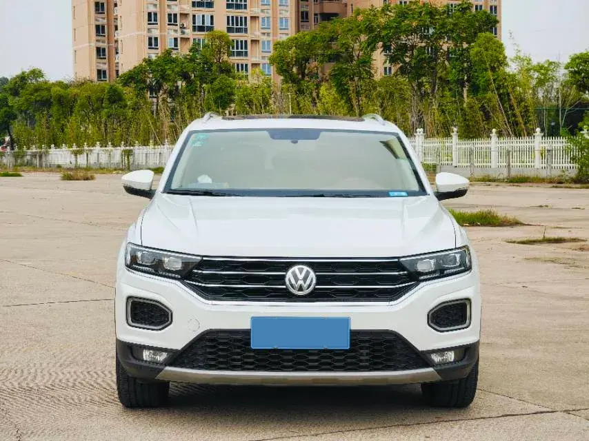 2020 VOLKSWAGEN T-ROC thumbnail 2