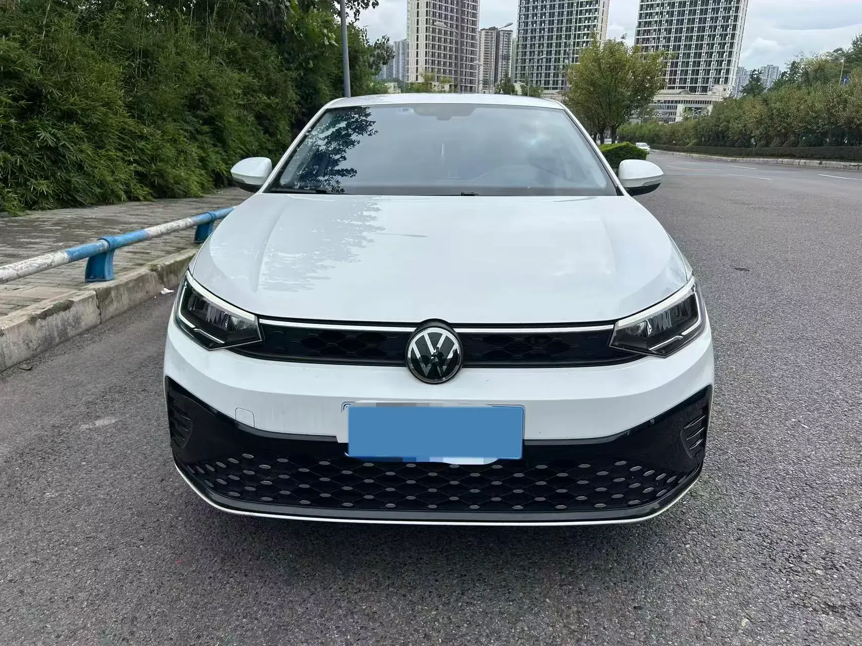 2023 VOLKSWAGEN LAVIDA thumbnail 3