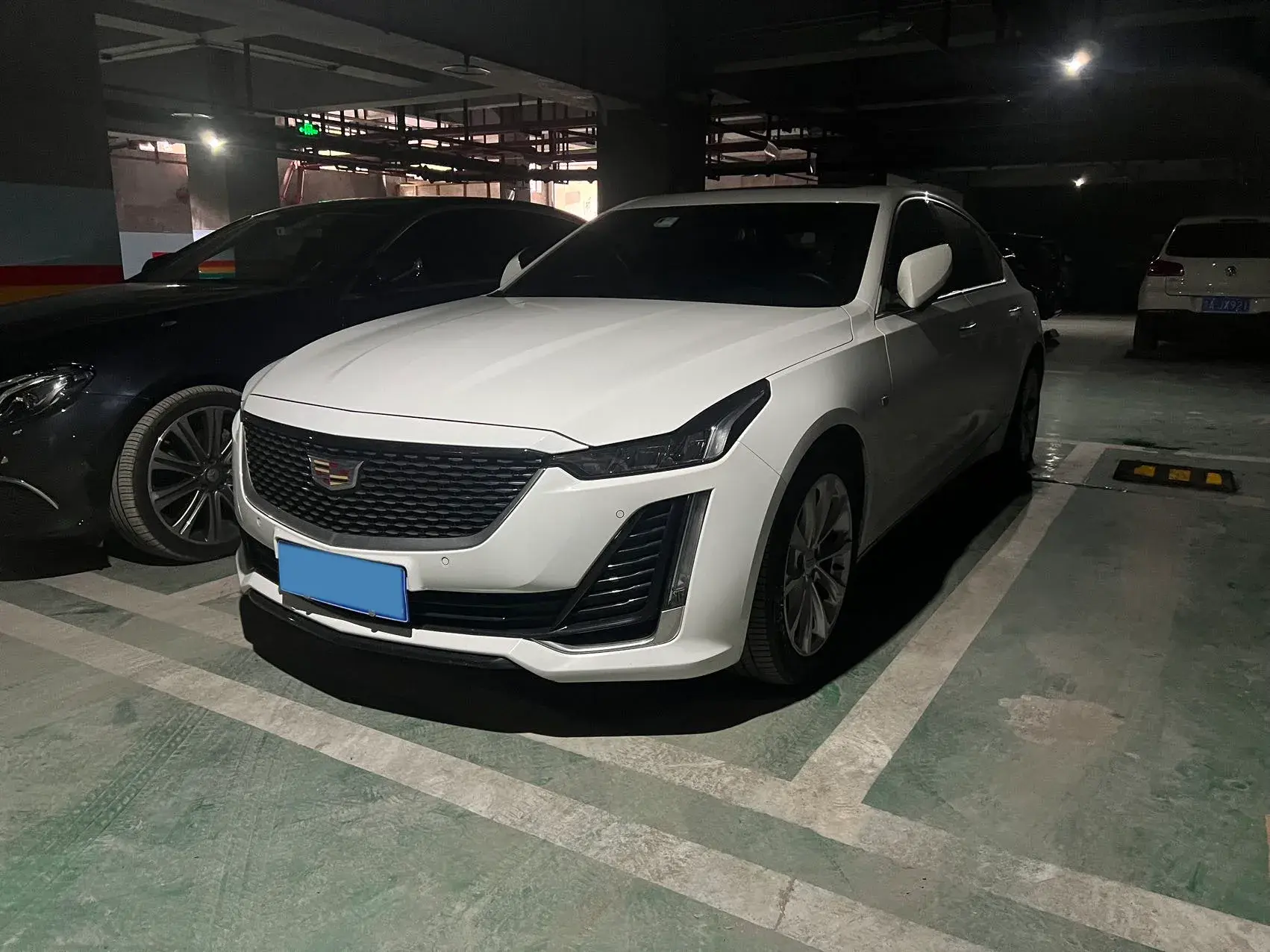 2022 CADILLAC CT5 view 1