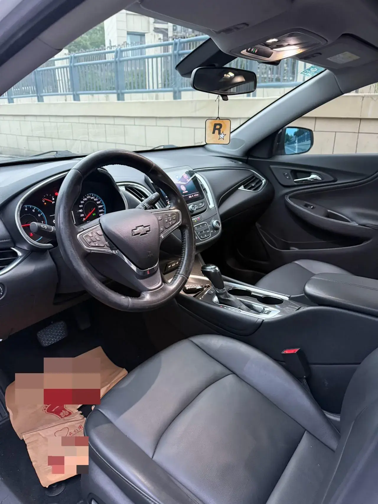 2019 CHEVROLET MALIBU thumbnail 4