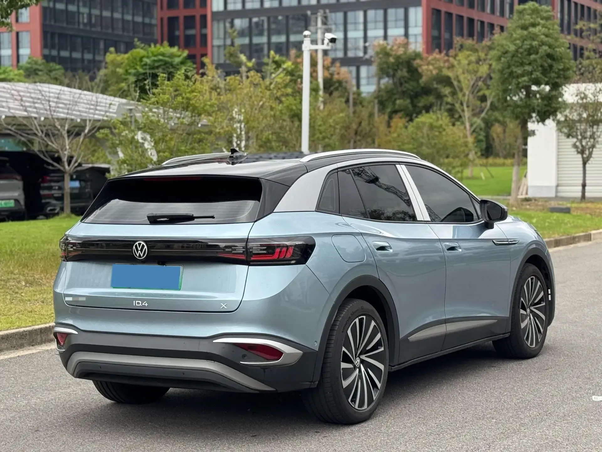 2022 VOLKSWAGEN ID.4 thumbnail 4