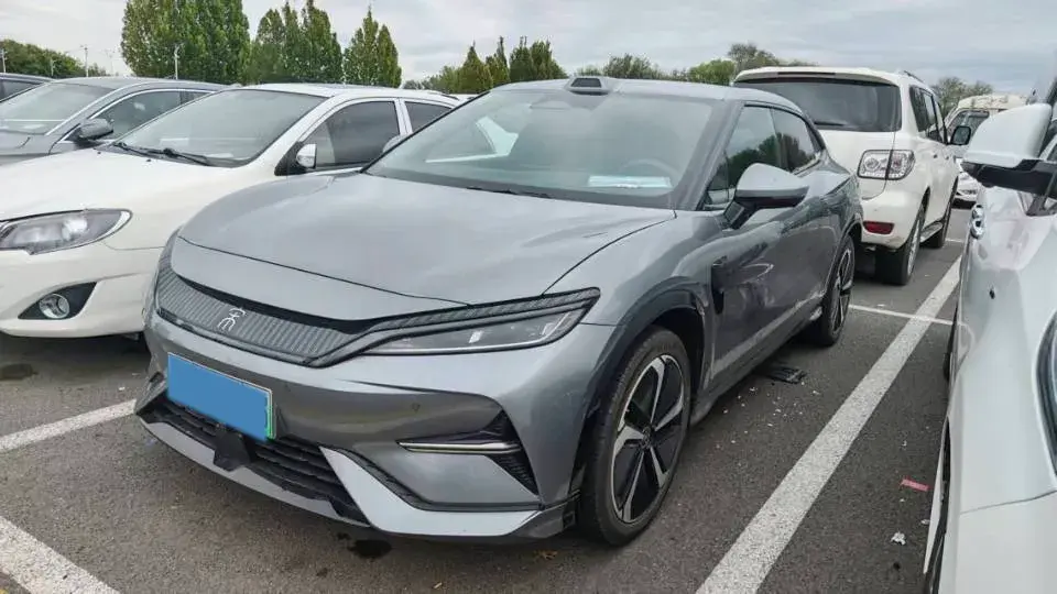 2025 BYD SONGL view 1