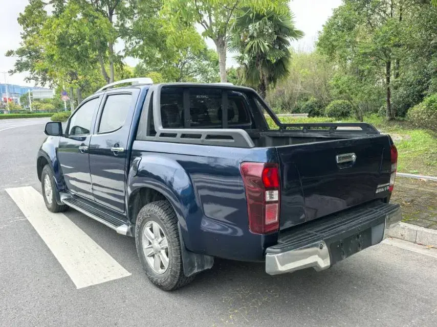 2018 ISUZU D-MAX thumbnail 4