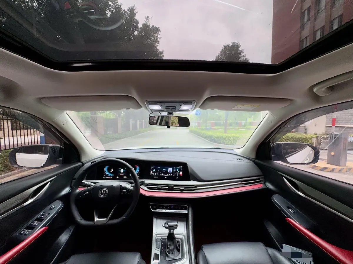 2022 ChangAn Oshan X7 Plus 1.5T 188HP L4 7DCT,autocango,china used car exporter,china ev exporter,chinese used car exporter,chinese used ev exporter