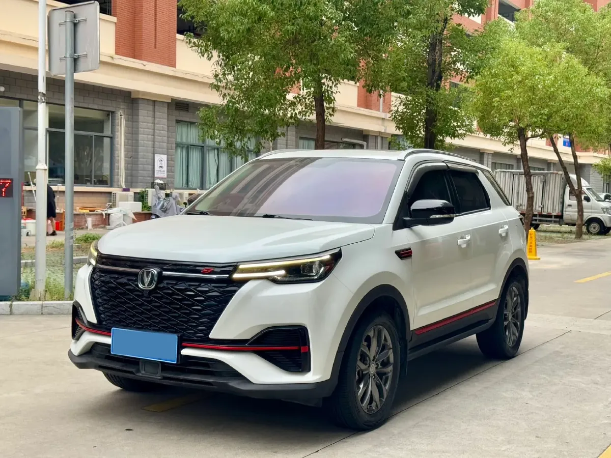 2022 ChangAn Oshan X7 Plus 1.5T 188HP L4 7DCT,autocango,china used car exporter,china ev exporter,chinese used car exporter,chinese used ev exporter