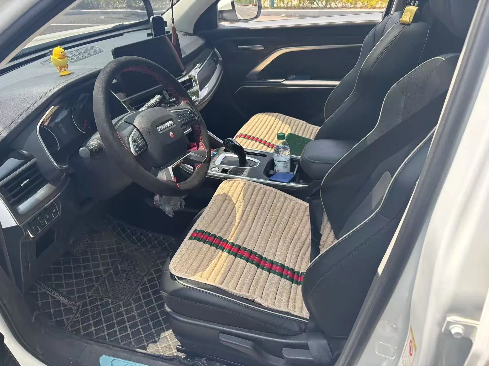 2023 HAVAL H6 thumbnail 3