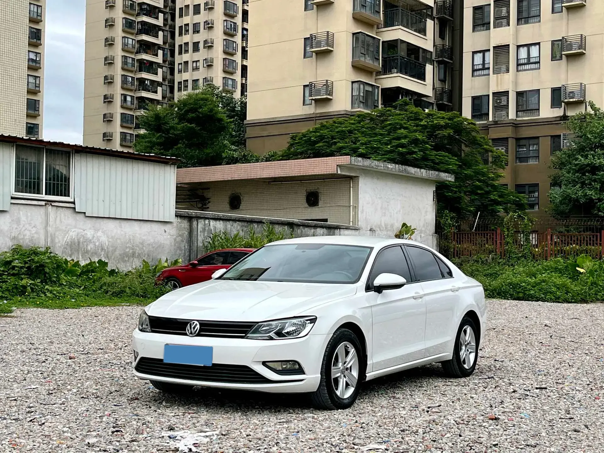 2018 VOLKSWAGEN LAMANDO view 1