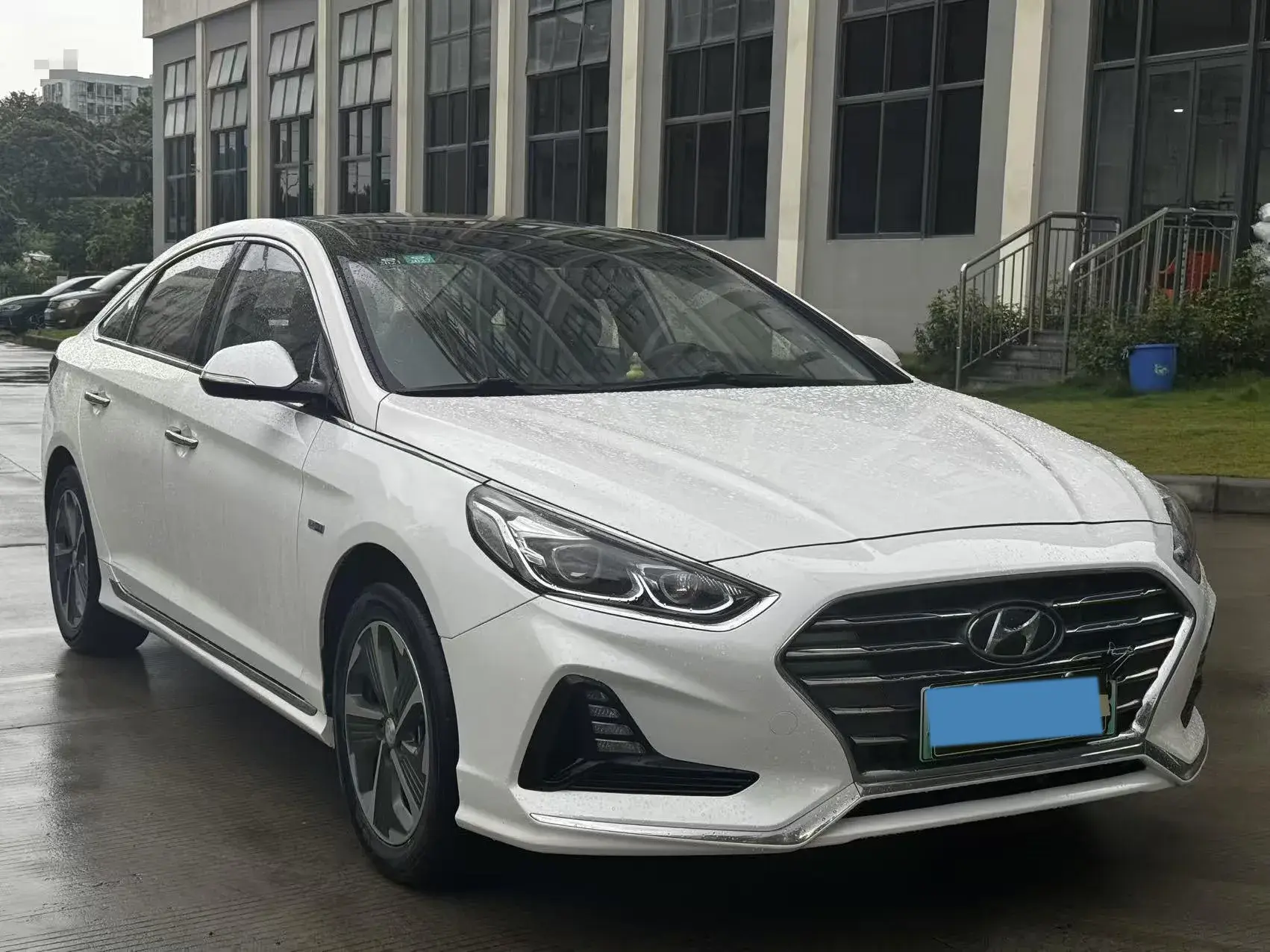 2018 HYUNDAI SONATA thumbnail 3