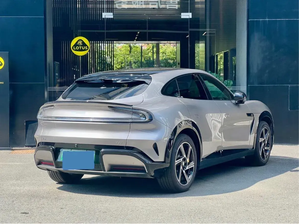 2025 MI YU7 thumbnail 4