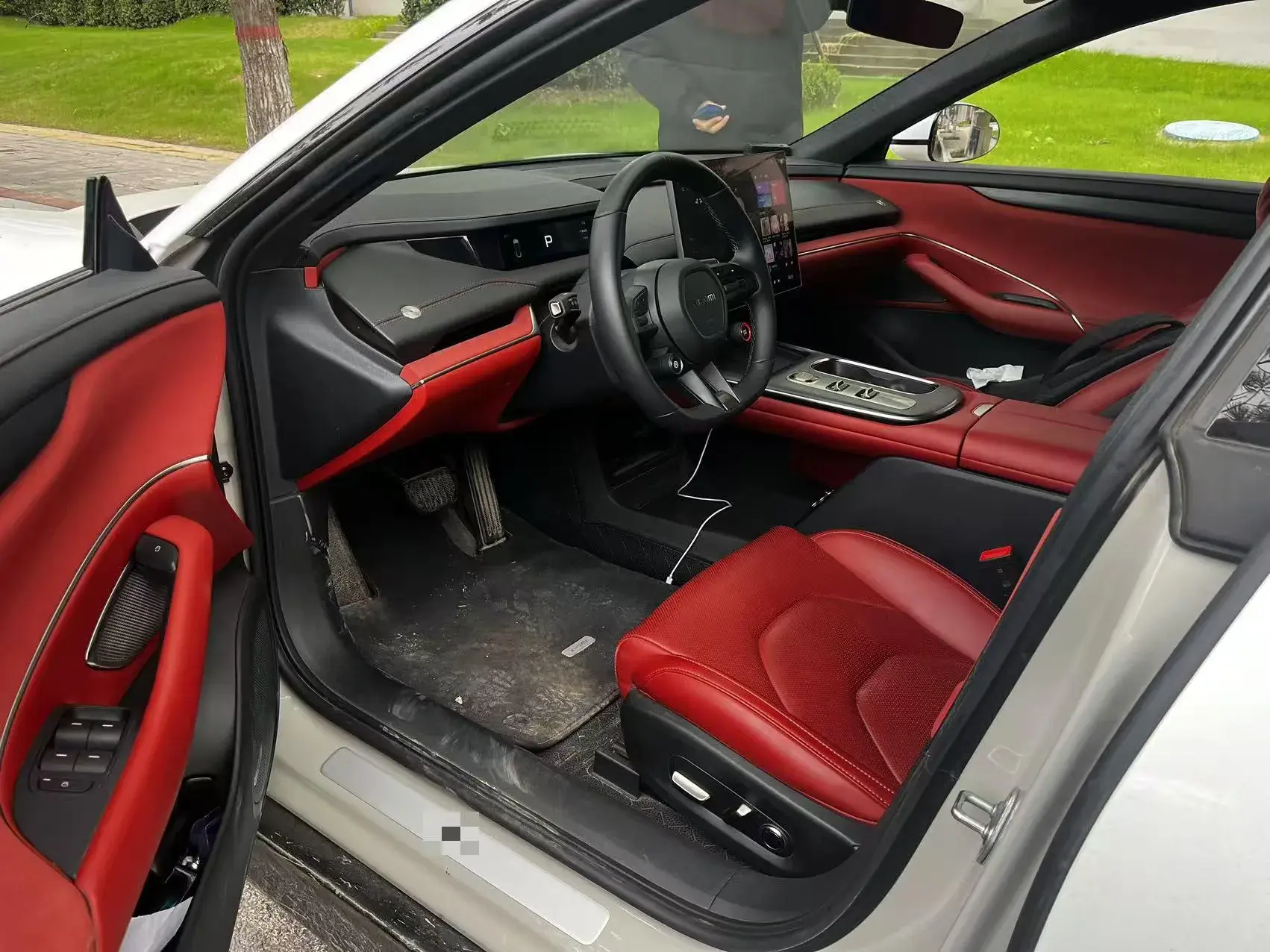 2024 MI SU7 thumbnail 3