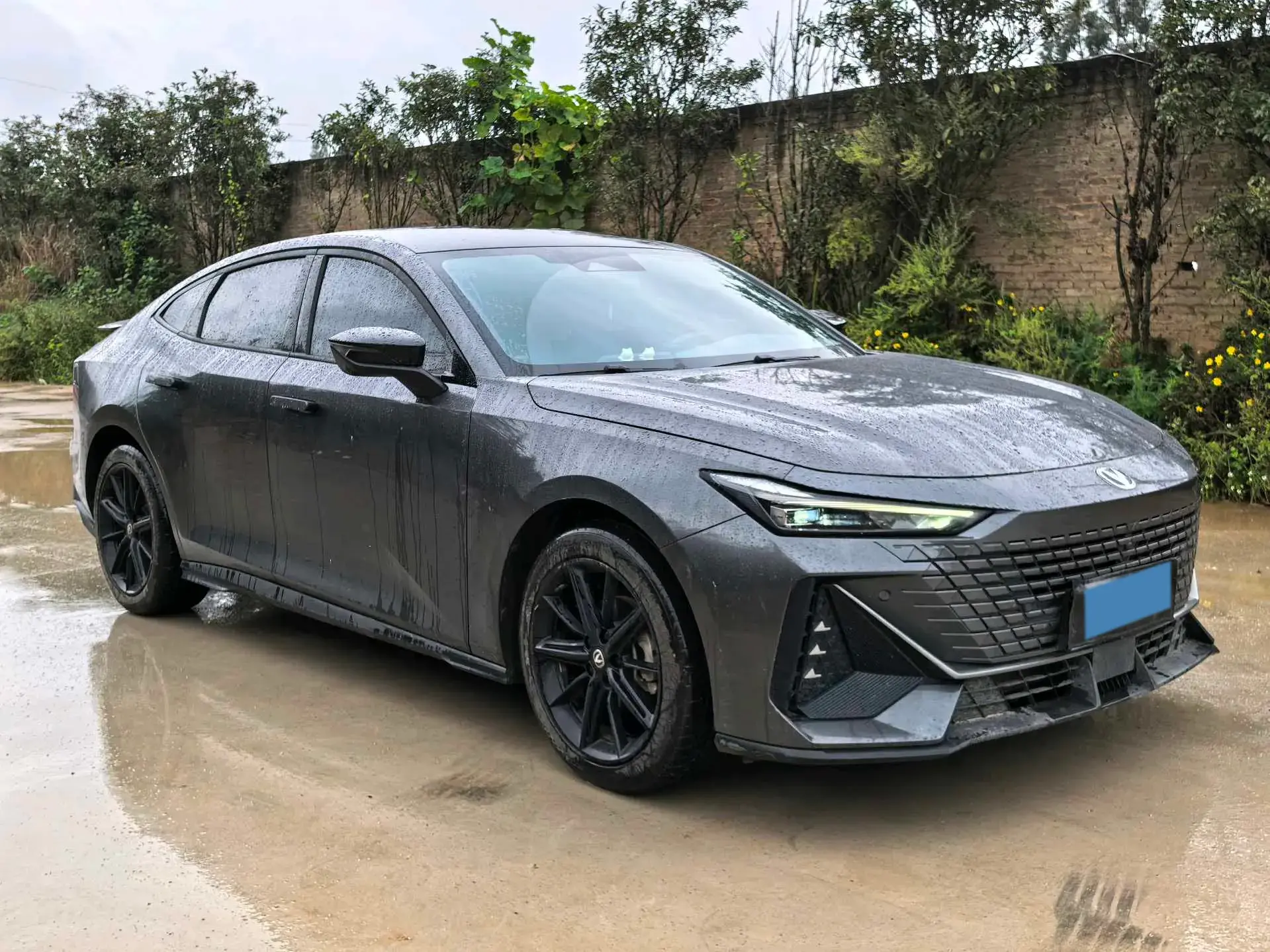 2023 CHANGAN UNI-V thumbnail 3