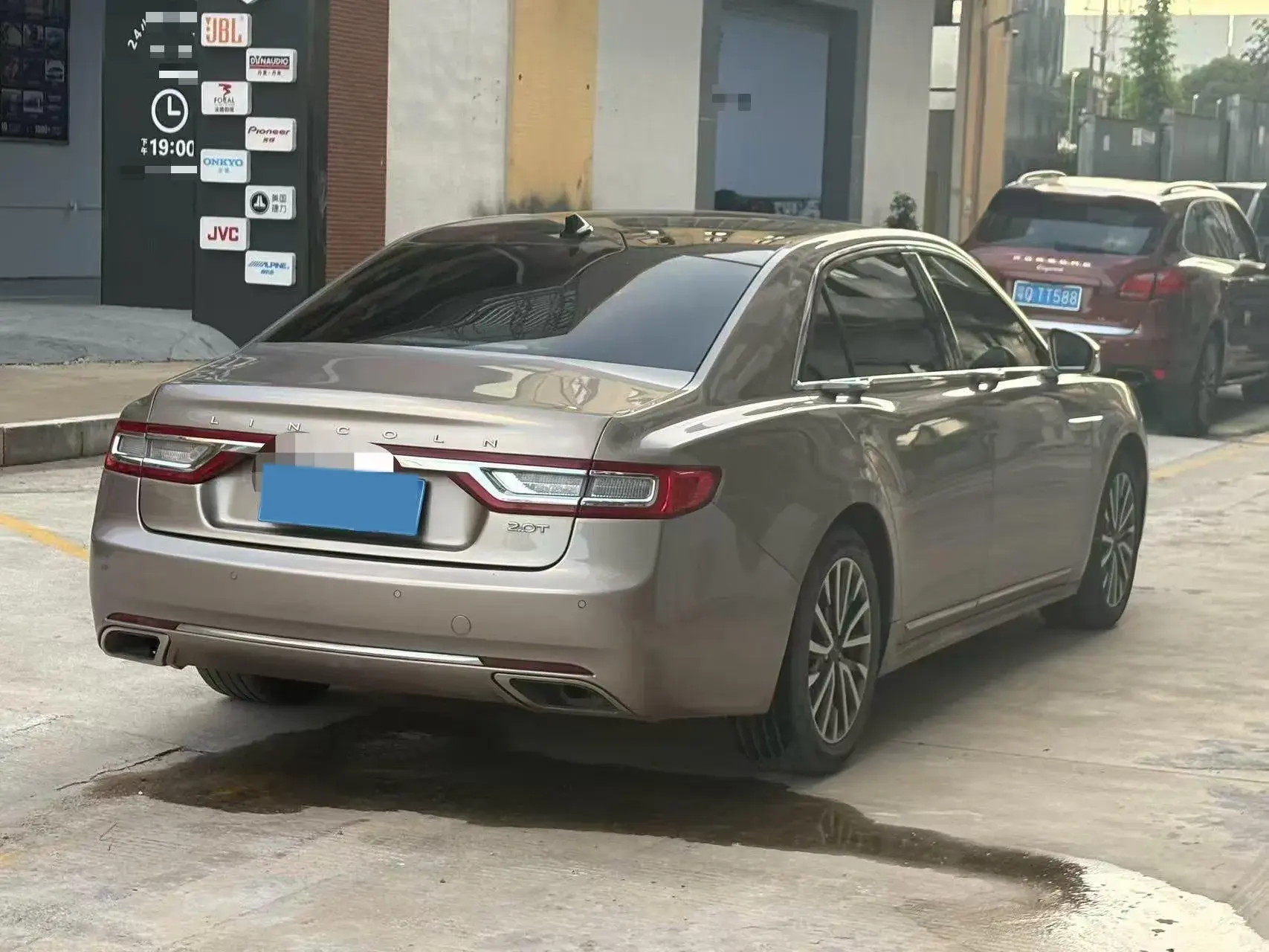 2019 LINCOLN CONTINENTAL thumbnail 4