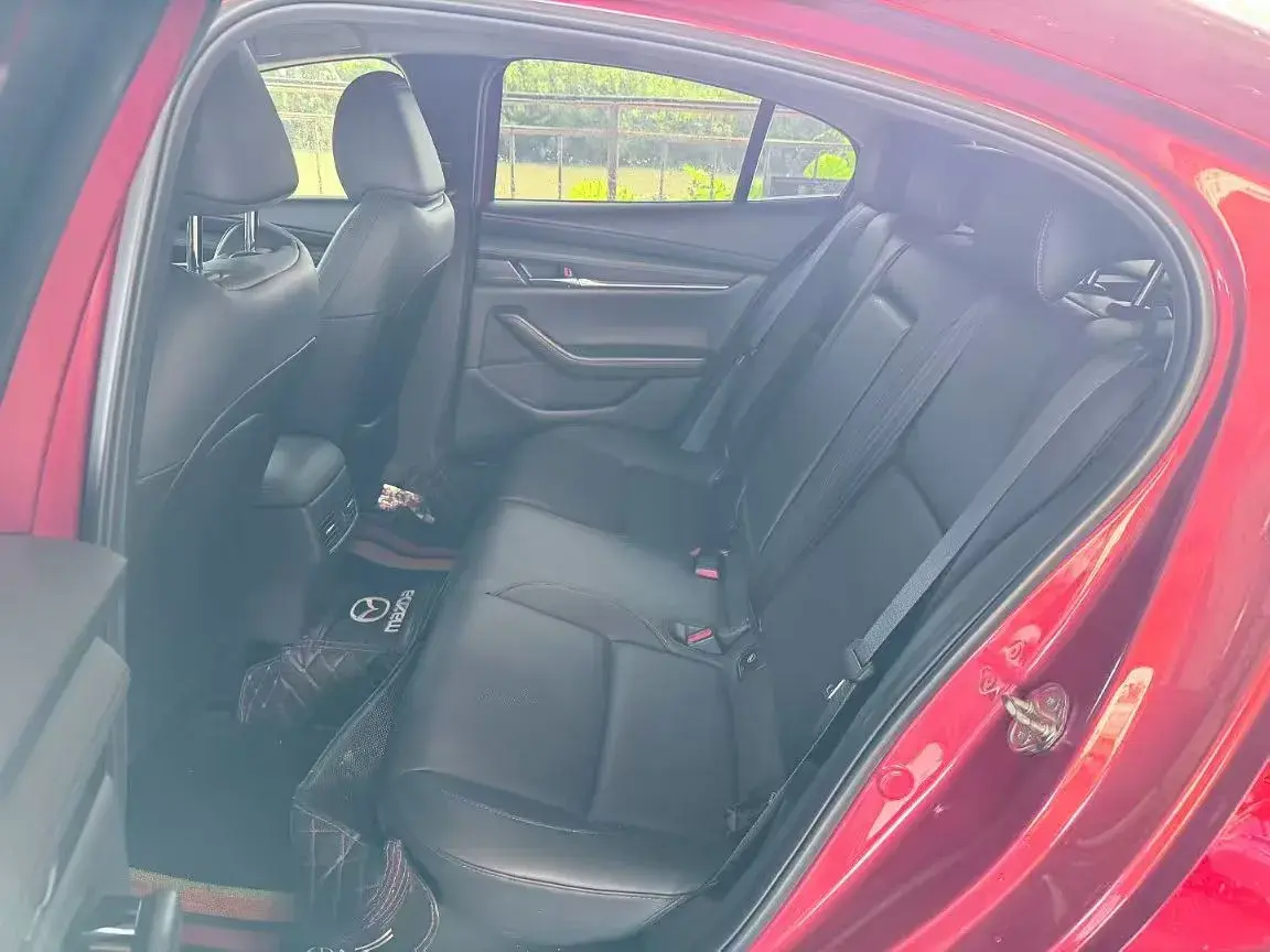 2020 MAZDA 3 thumbnail 4