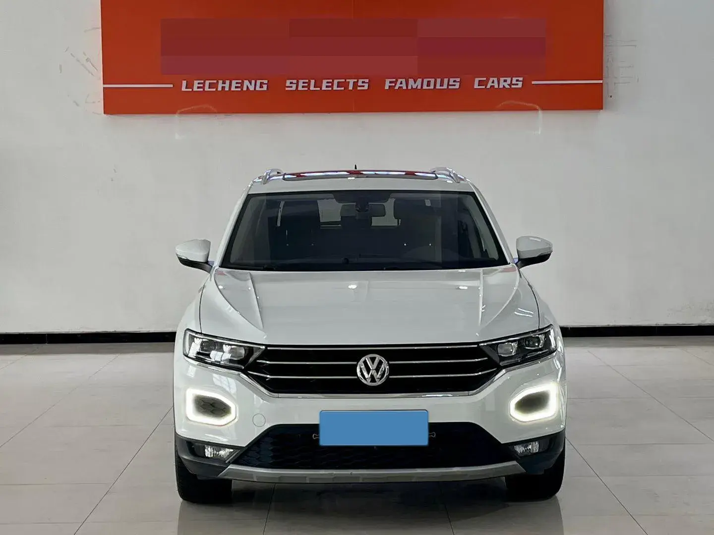 2020 VOLKSWAGEN T-ROC thumbnail 2