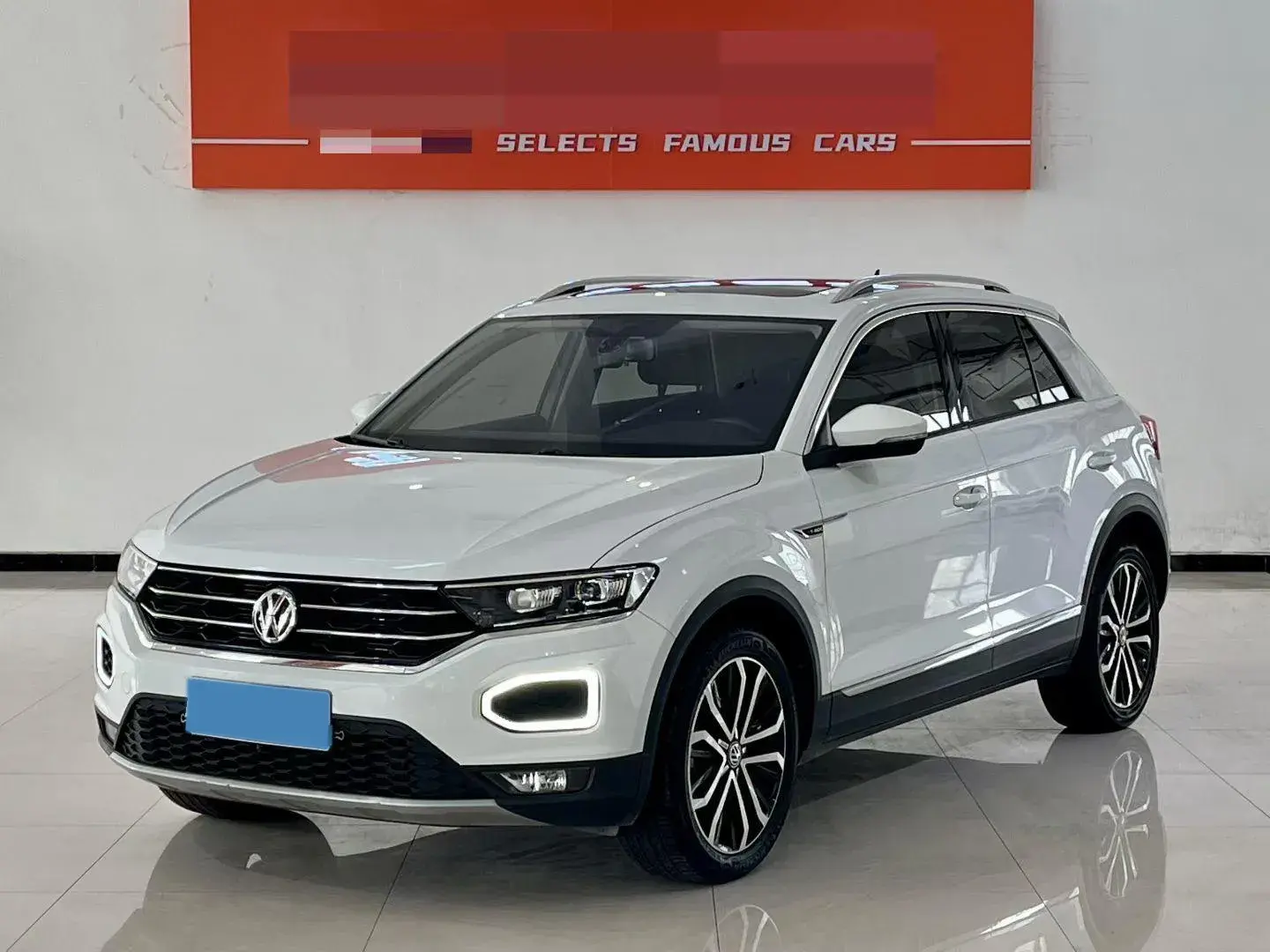 2020 VOLKSWAGEN T-ROC view 1