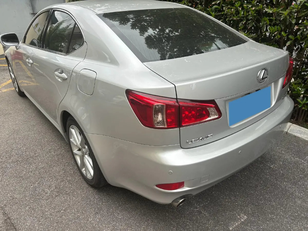 2009 Lexus IS 3.0L 231HP V6 6AT,autocango,china used car exporter,china ev exporter,chinese used car exporter,chinese used ev exporter