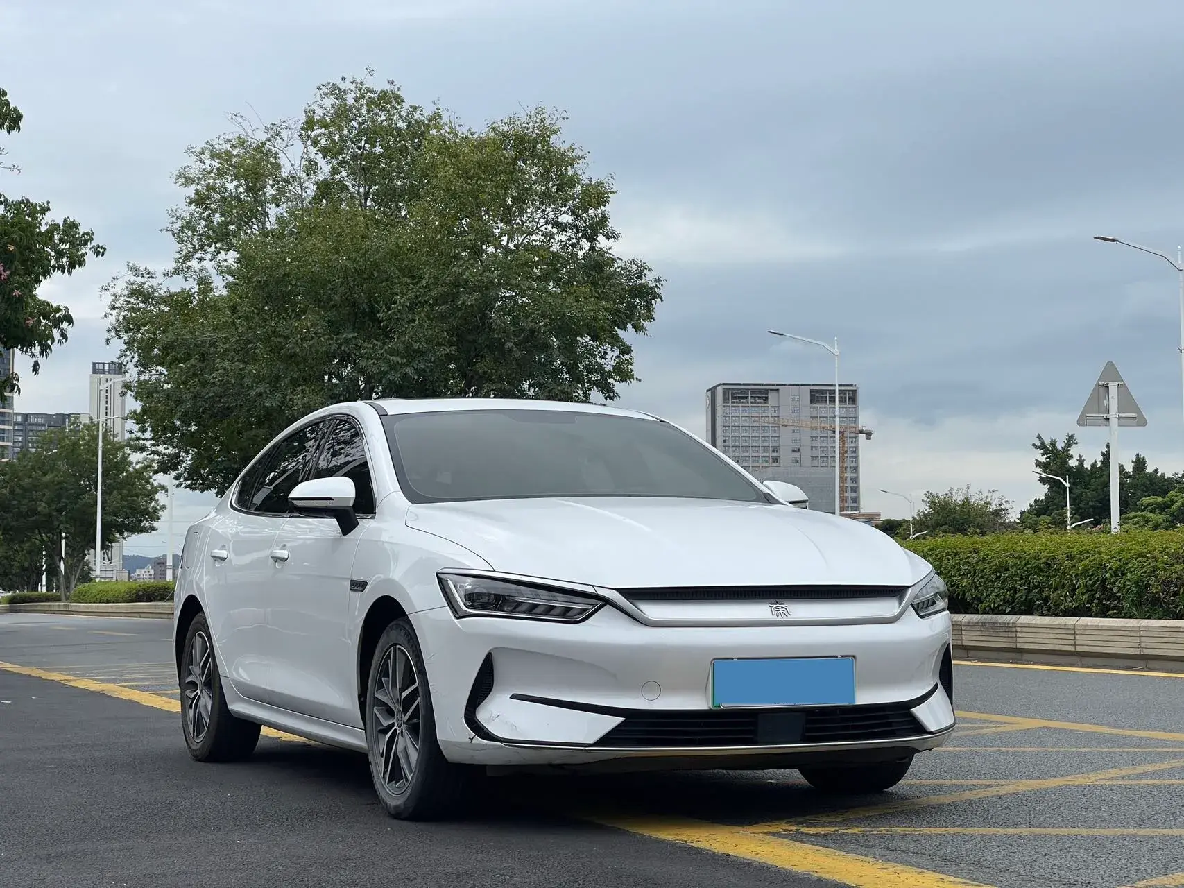 2021 BYD QIN thumbnail 3