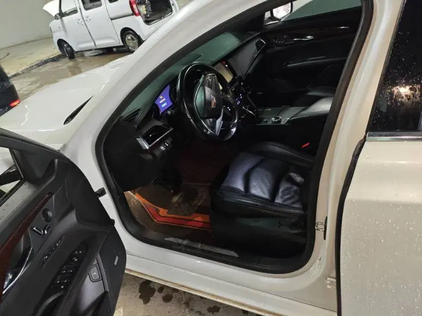 2021 CADILLAC CT6 thumbnail 4