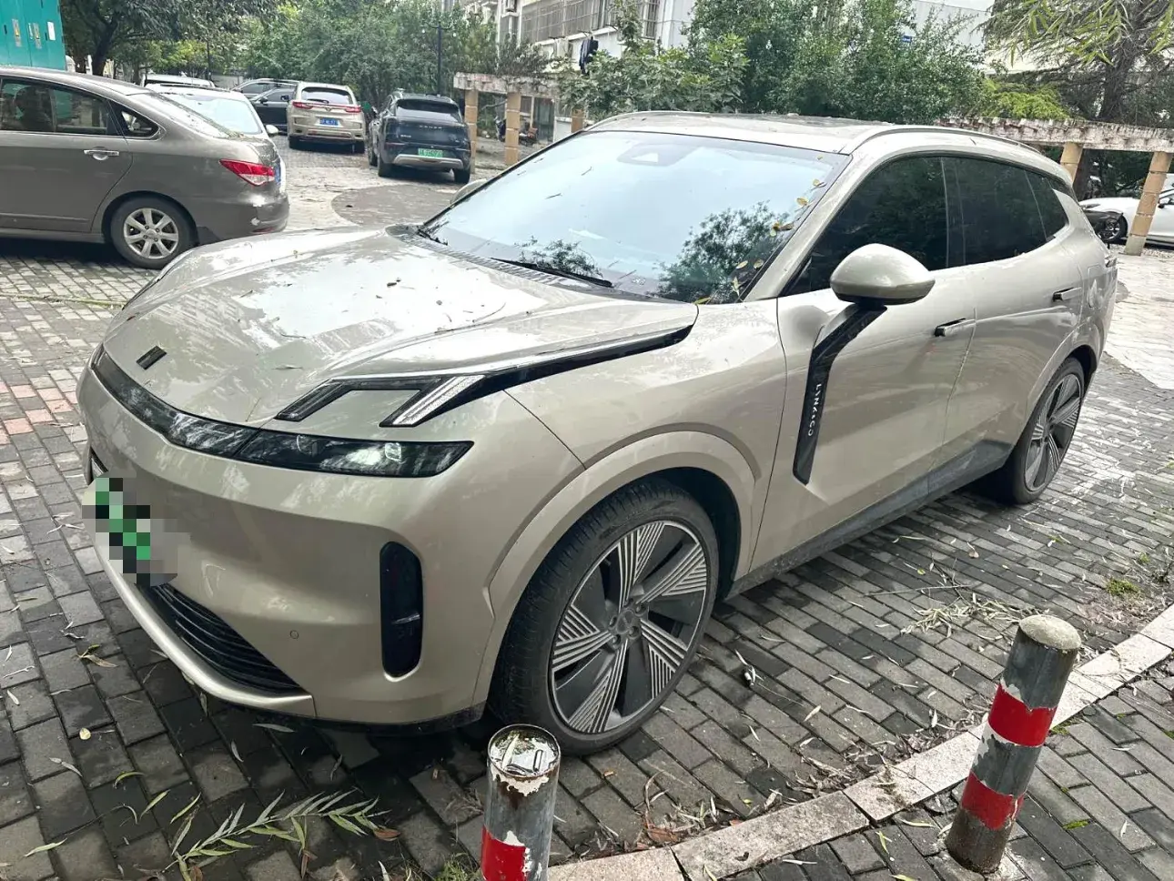 2023 LYNK&CO 08 view 1