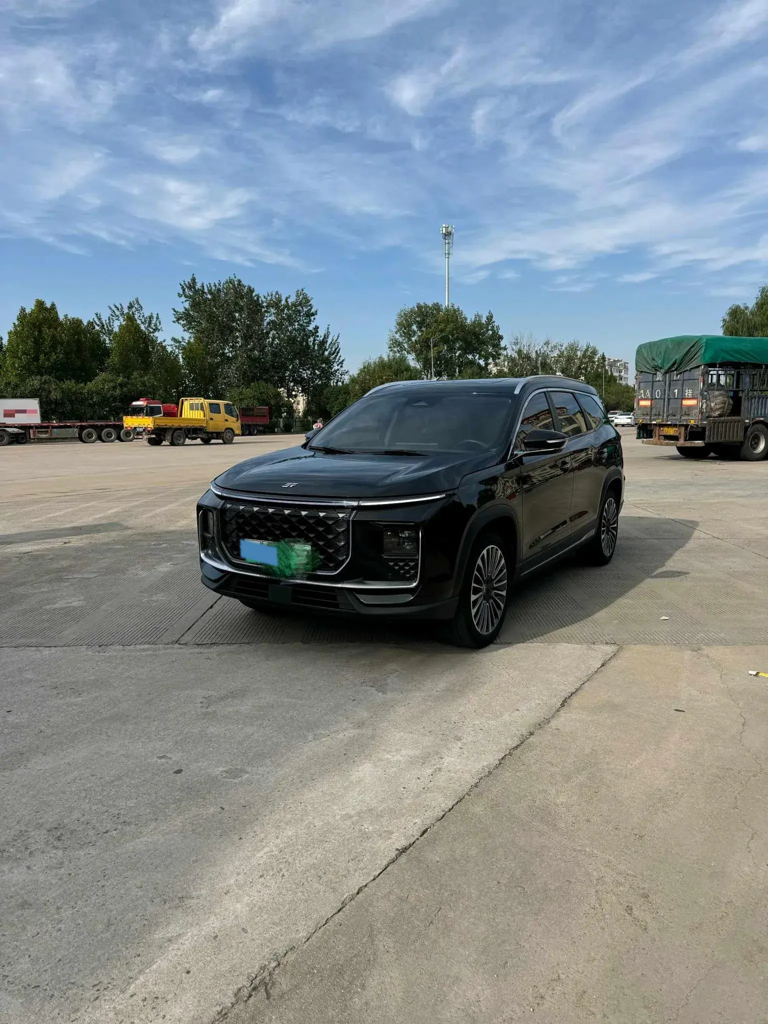 2023 JETOUR X70 view 1