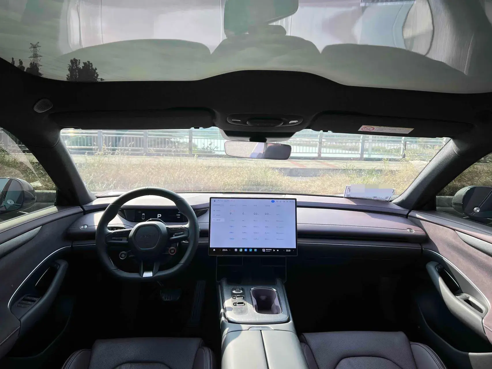 2024 MI SU7 thumbnail 2